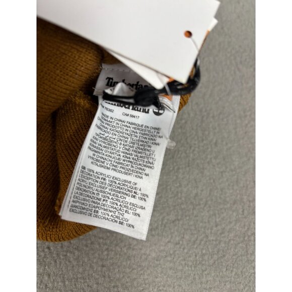 Timberland Women's Classic Tonal Patch Cuffed Beanie One Size Wheat (Brown) NWTs - Picture 6 of 6